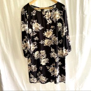 Old Navy Floral Dress NWT size L